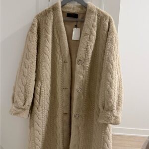 Cozy faux fur woman jacket